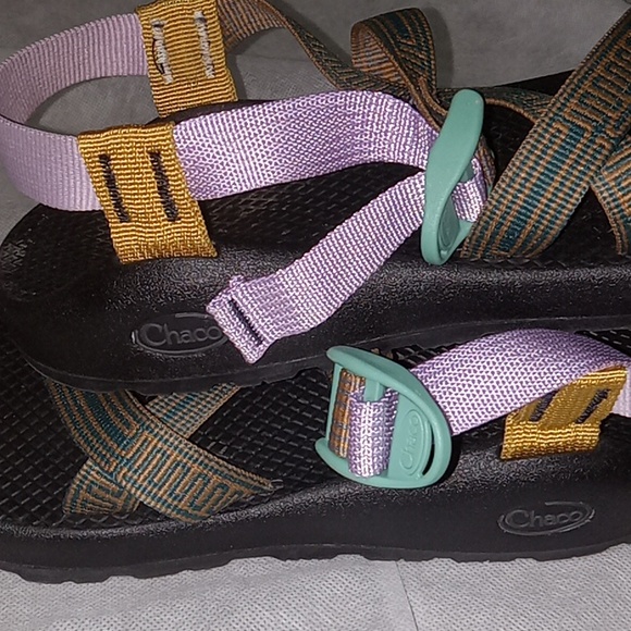 Shoes - Picture 5 of 7